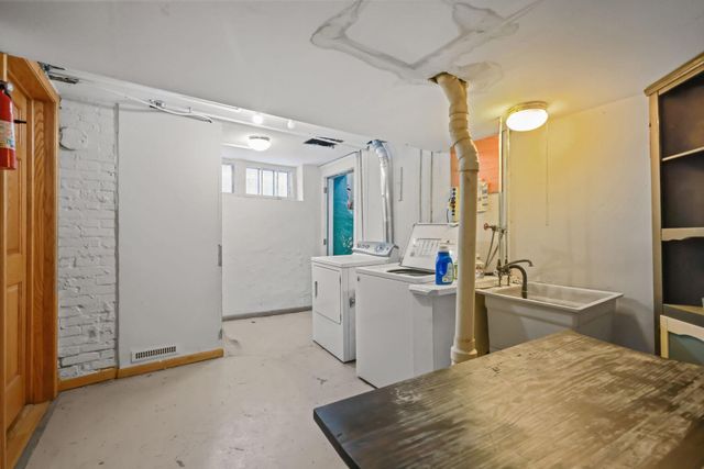 2209 Aldrich Avenue S, Minneapolis, MN 55405