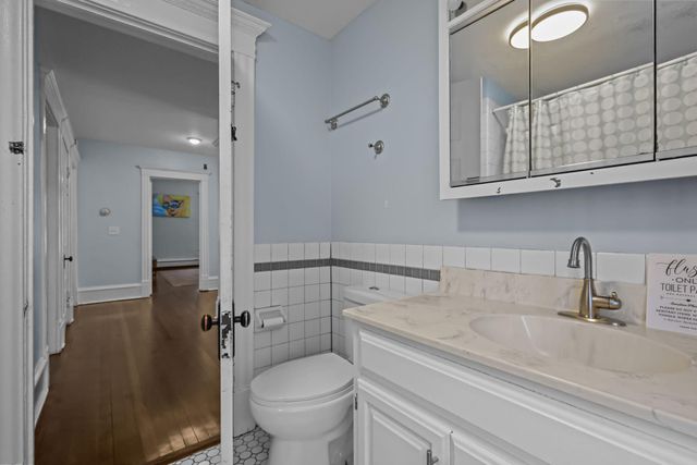 2209 Aldrich Avenue S, Minneapolis, MN 55405