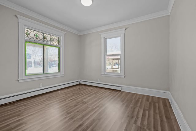 2209 Aldrich Avenue S, Minneapolis, MN 55405