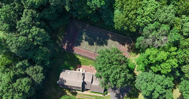 43 Jamestown Road, Somers, CT 06071