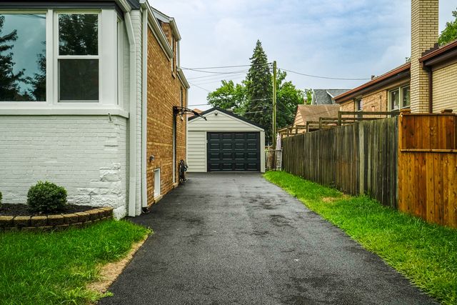 3653 W 107th Street, Chicago, IL 60655