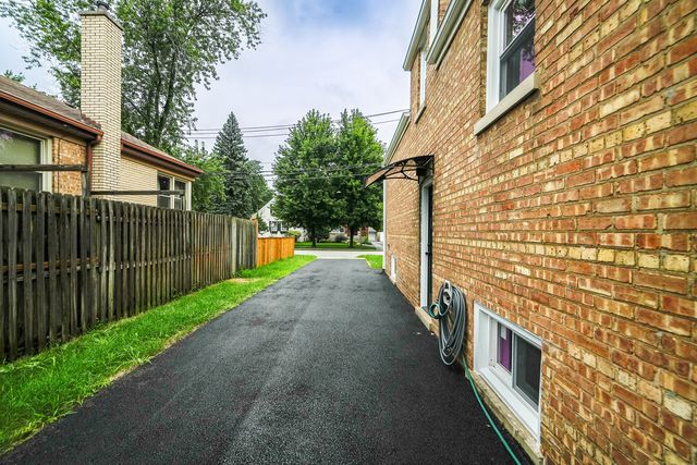 3653 W 107th Street, Chicago, IL 60655