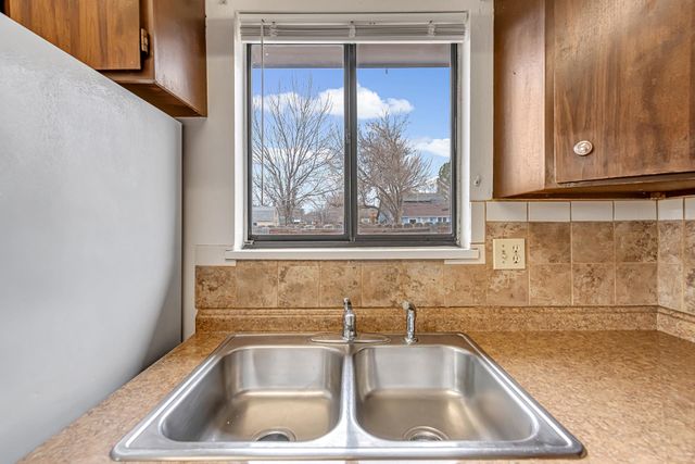 139 N Willow St Apt B And, Fruita, CO 81521