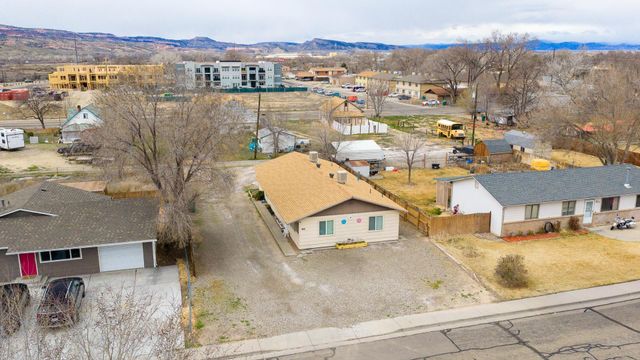 139 N Willow St Apt B And, Fruita, CO 81521