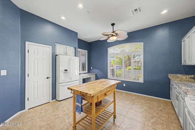 41606 N EMERALD LAKE Drive, Anthem, AZ 85086