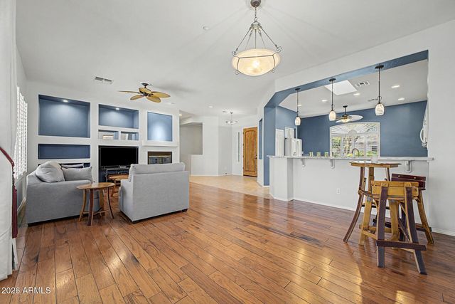 41606 N EMERALD LAKE Drive, Anthem, AZ 85086