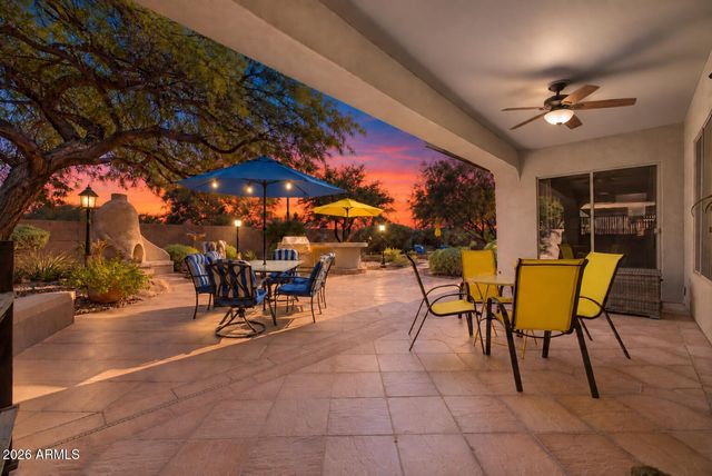 41606 N EMERALD LAKE Drive, Anthem, AZ 85086
