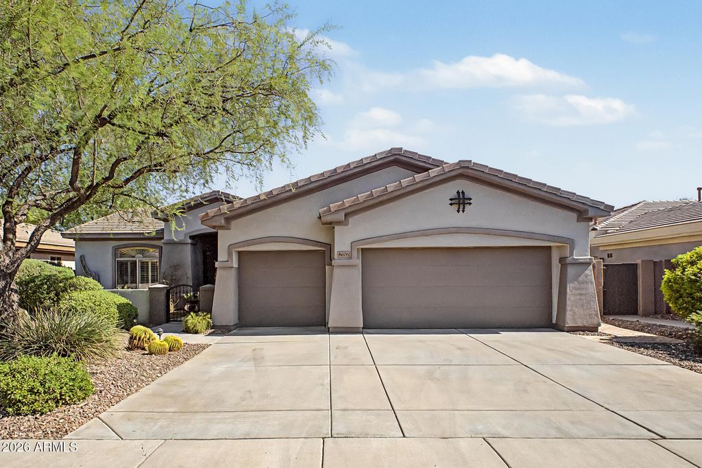 41606 N EMERALD LAKE Drive, Anthem, AZ 85086 — photo 2