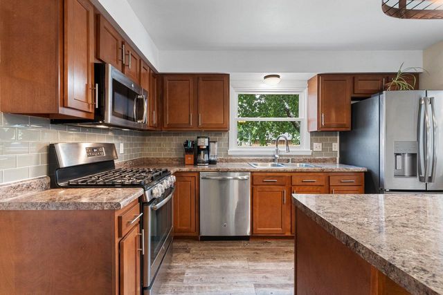 1116 REICHOW STREET, Oshkosh, WI 54902