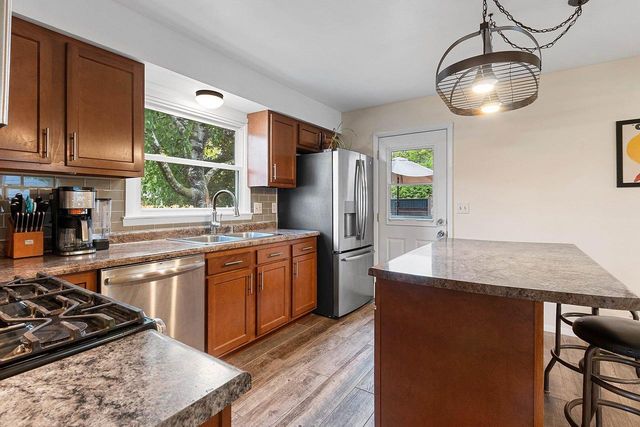 1116 REICHOW STREET, Oshkosh, WI 54902