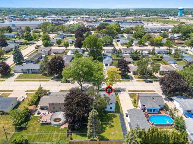 1116 REICHOW STREET, Oshkosh, WI 54902
