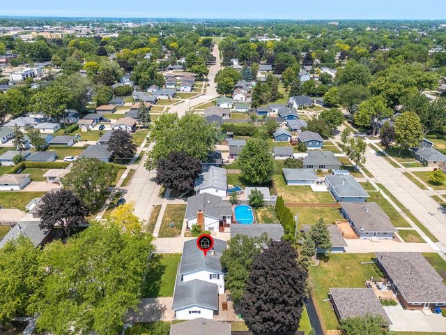 1116 REICHOW STREET, Oshkosh, WI 54902