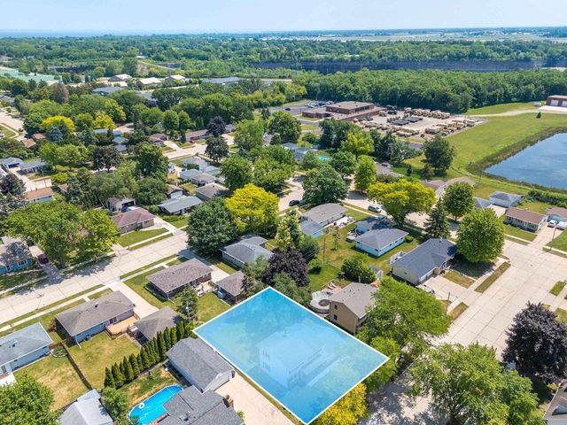 1116 REICHOW STREET, Oshkosh, WI 54902