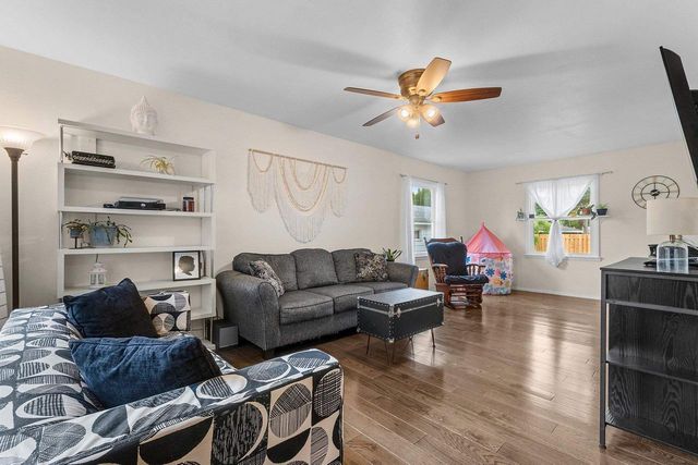 1116 REICHOW STREET, Oshkosh, WI 54902