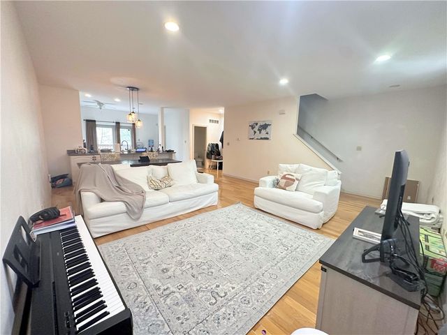 331 Hastings St, Point Breeze, PA 15206