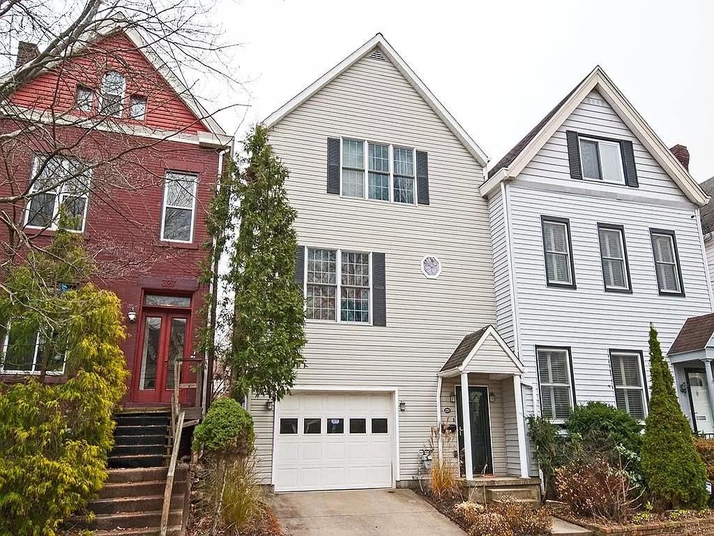 331 Hastings St, Point Breeze, PA 15206