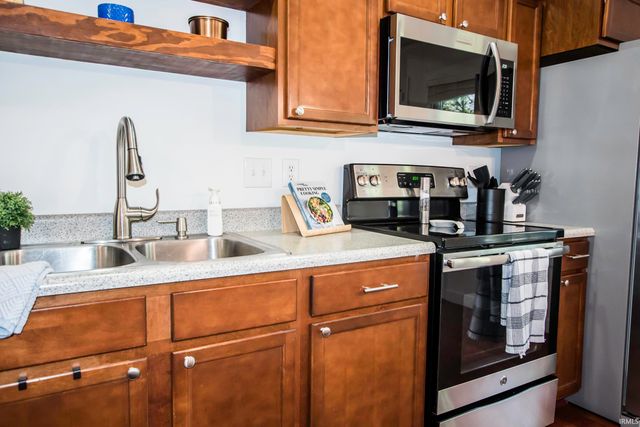 5688 W Vinca Lane, Ellettsville, IN 47429