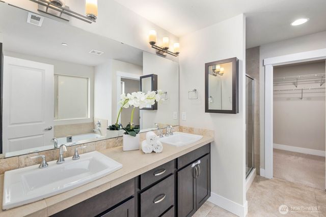 20420 5th Avenue W, Lynnwood, WA 98036