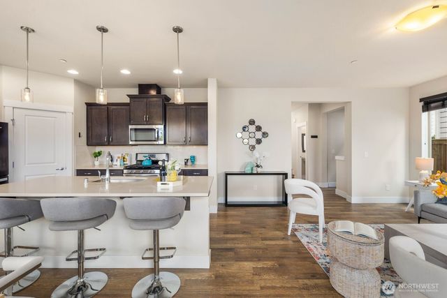 20420 5th Avenue W, Lynnwood, WA 98036