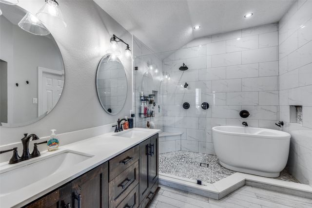 2709 Crystal Falls Drive, Mesquite, TX 75181