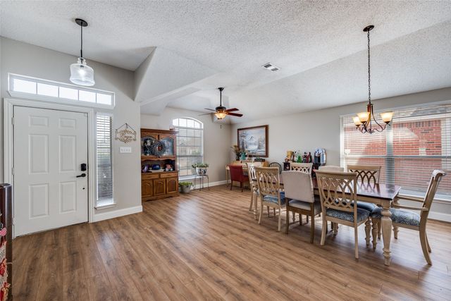 2709 Crystal Falls Drive, Mesquite, TX 75181