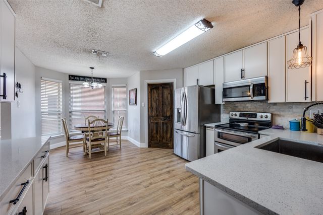 2709 Crystal Falls Drive, Mesquite, TX 75181