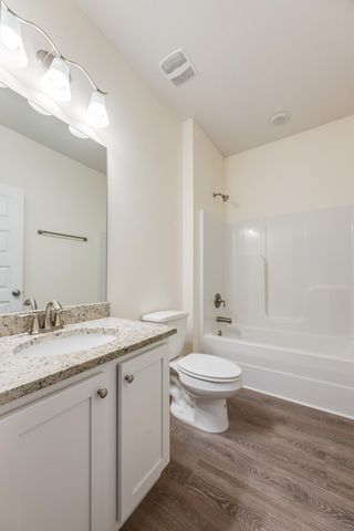 121 Lightning Bug Lane, Freeport, FL 32439