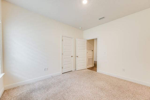 121 Lightning Bug Lane, Freeport, FL 32439