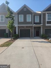5811 Calle Vista Drive, Lithonia, GA 30058