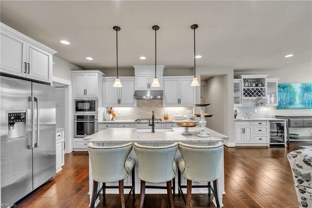 1209 Founders Pointe TRL, Carrollton, VA 23314