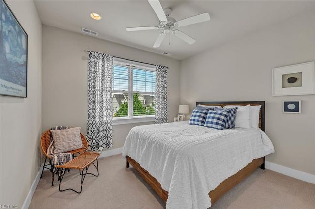 1209 Founders Pointe TRL, Carrollton, VA 23314