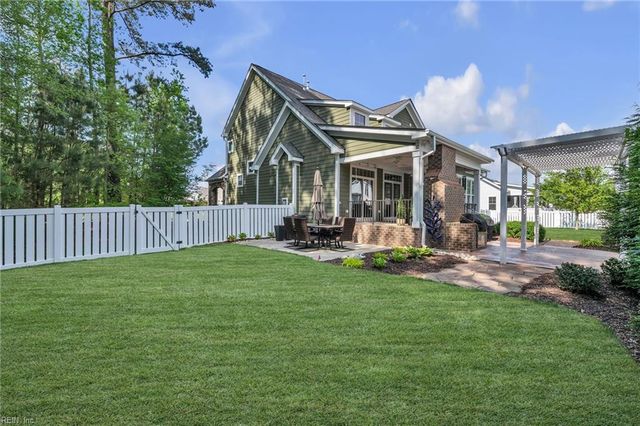 1209 Founders Pointe TRL, Carrollton, VA 23314