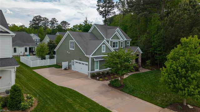 1209 Founders Pointe TRL, Carrollton, VA 23314