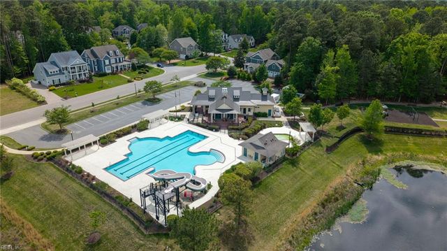 1209 Founders Pointe TRL, Carrollton, VA 23314