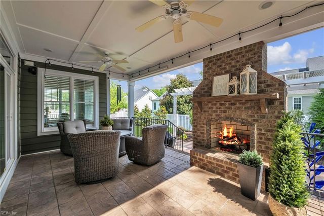1209 Founders Pointe TRL, Carrollton, VA 23314