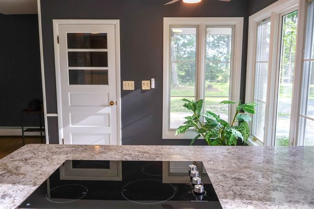 12449 California Road, Sawyer, MI 49125