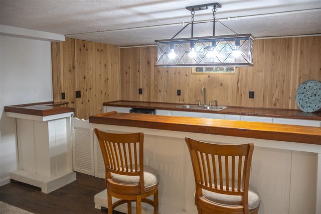 12449 California Road, Sawyer, MI 49125