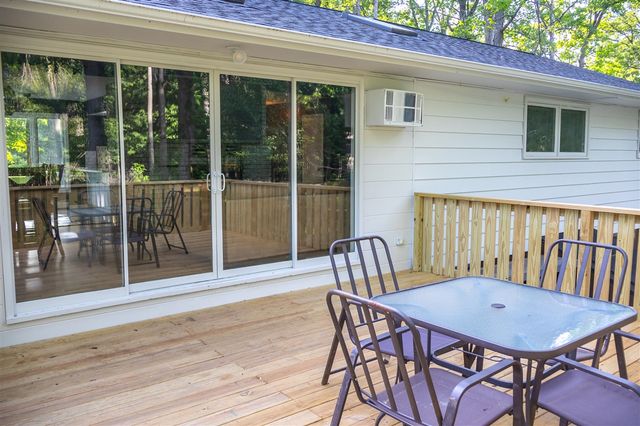 12449 California Road, Sawyer, MI 49125