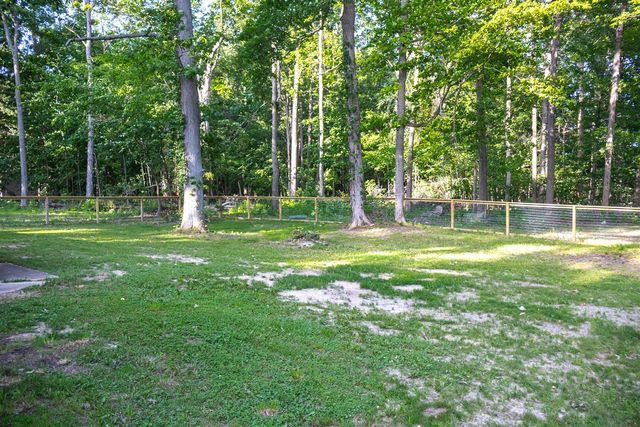 12449 California Road, Sawyer, MI 49125