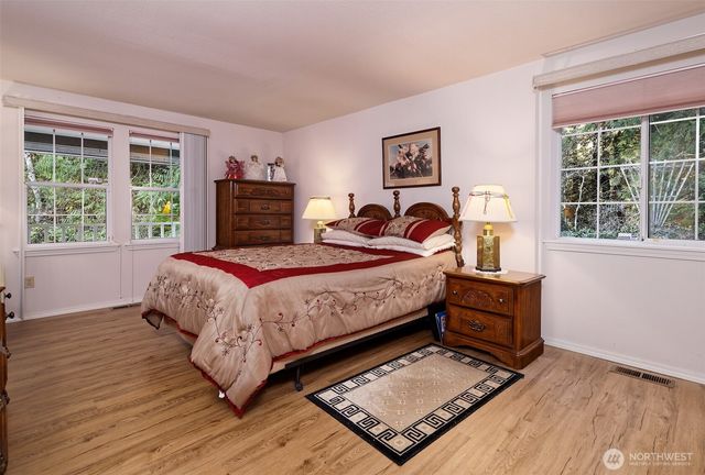 50 N Standstill Drive S, Hoodsport, WA 98548