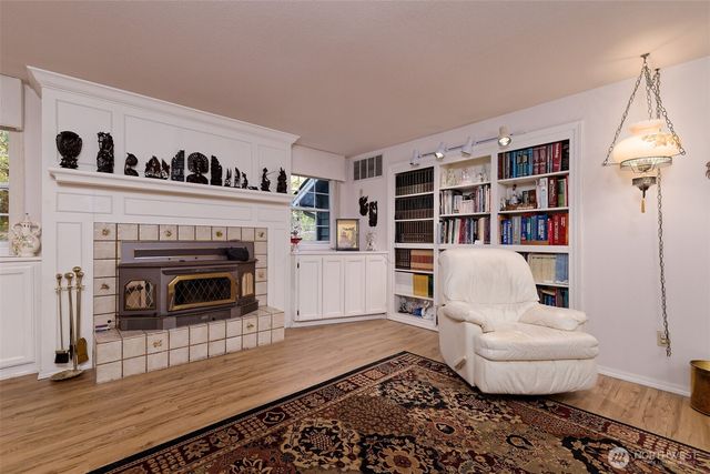 50 N Standstill Drive S, Hoodsport, WA 98548