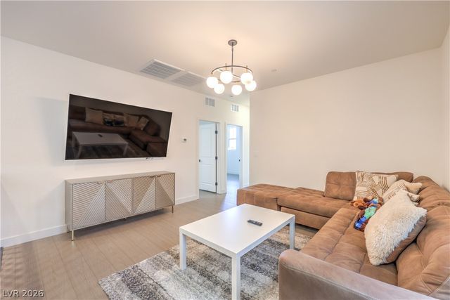 527 Preston Oak Lane, Las Vegas, NV 89138