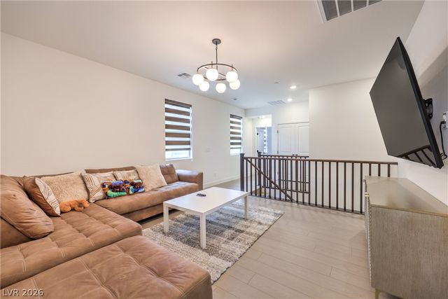 527 Preston Oak Lane, Las Vegas, NV 89138