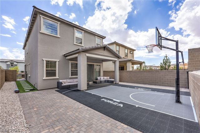 527 Preston Oak Lane, Las Vegas, NV 89138