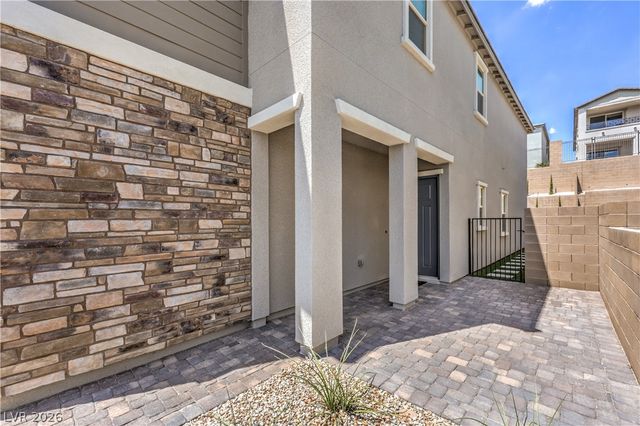 527 Preston Oak Lane, Las Vegas, NV 89138
