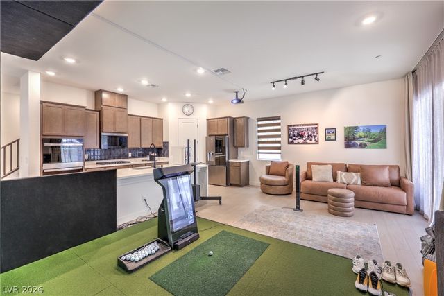 527 Preston Oak Lane, Las Vegas, NV 89138