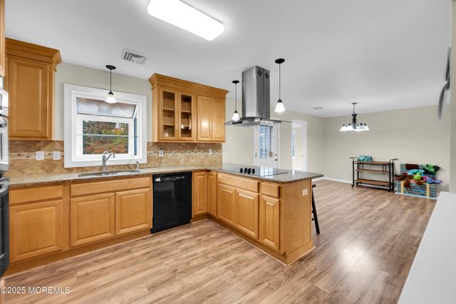 1109 Spar Avenue, Beachwood, NJ 08722