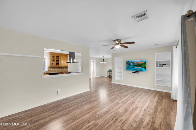 1109 Spar Avenue, Beachwood, NJ 08722