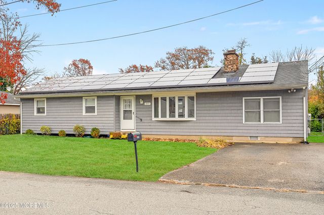 1109 Spar Avenue, Beachwood, NJ 08722