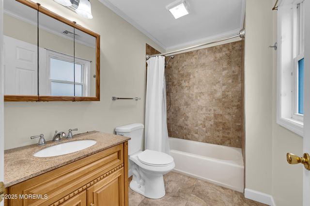 1109 Spar Avenue, Beachwood, NJ 08722